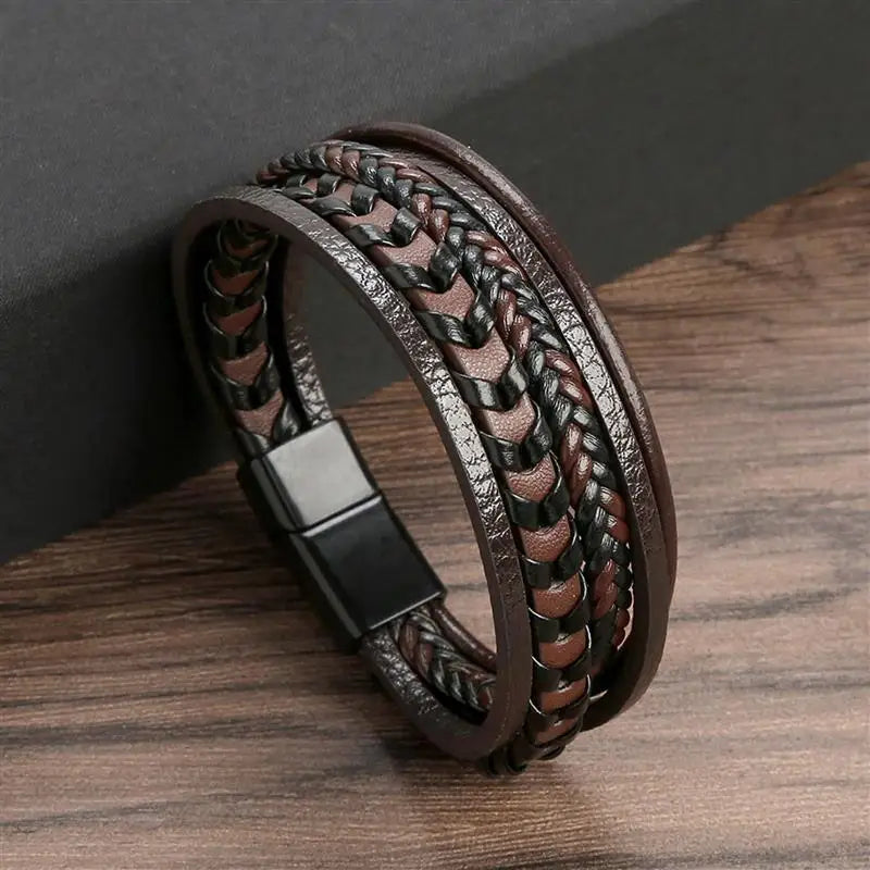 Bracelet en cuir marron authentique avec tressage fin, accessoire élégant et polyvalent