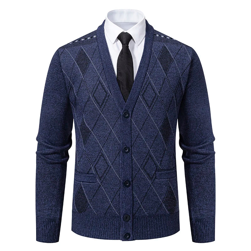 Cardigan BENEDICT bleu marine pour homme à carreaux, gilet boutonné en laine et polyester avec col V, idéal pour une tenue élégante et classique.