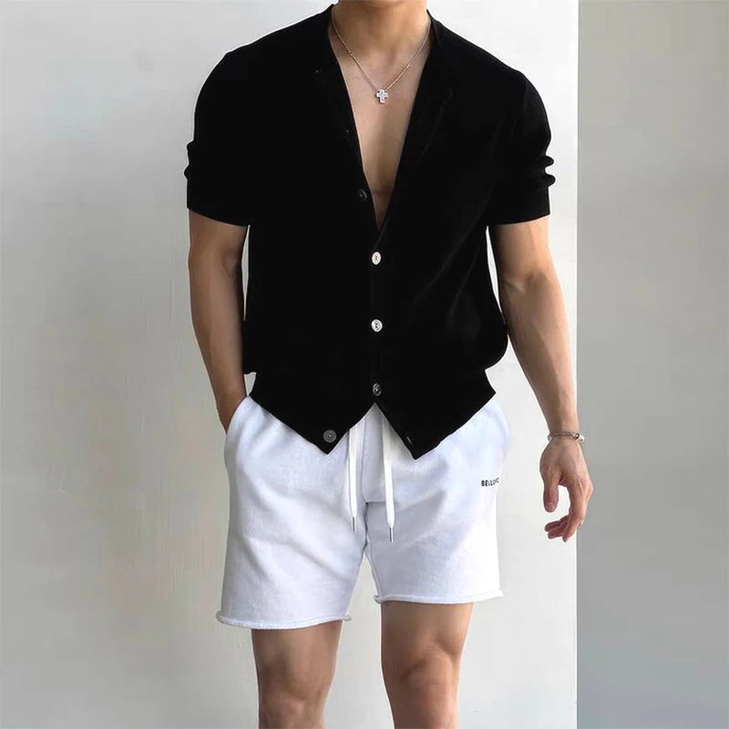 Chemise noire manches courtes en tricot ajusté, élégance old money homme