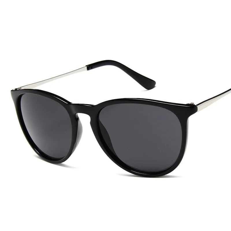Lunettes PIETRO œil de chat avec verres miroir et monture métallique et noir, protection UV400, style rétro et tendance, lunettes unisexes, parfaites pour l’été