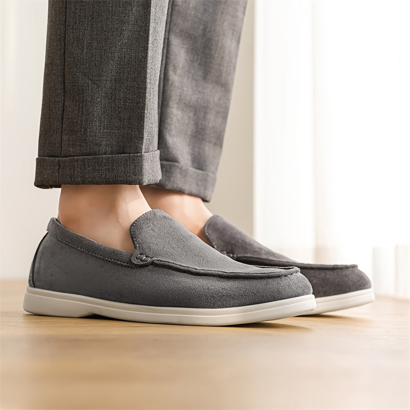 Mocassins gris en daim haut de gamme, pour un look old money