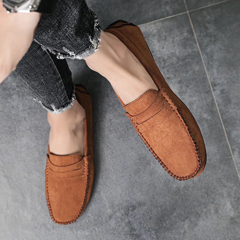 Mocassins marron en daim pour homme