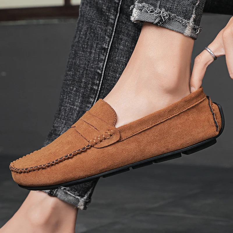 Mocassins marron en daim pour homme