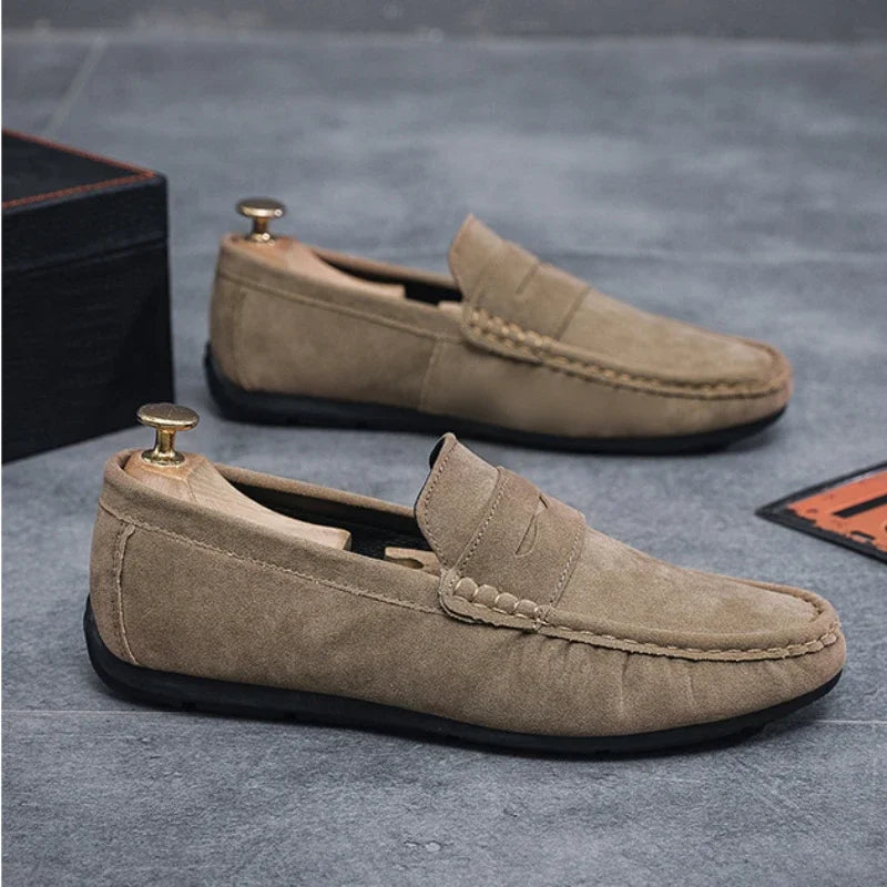 Chaussures crème homme style mocassins, souples, respirantes, confort décontracté, zoom détails qualité