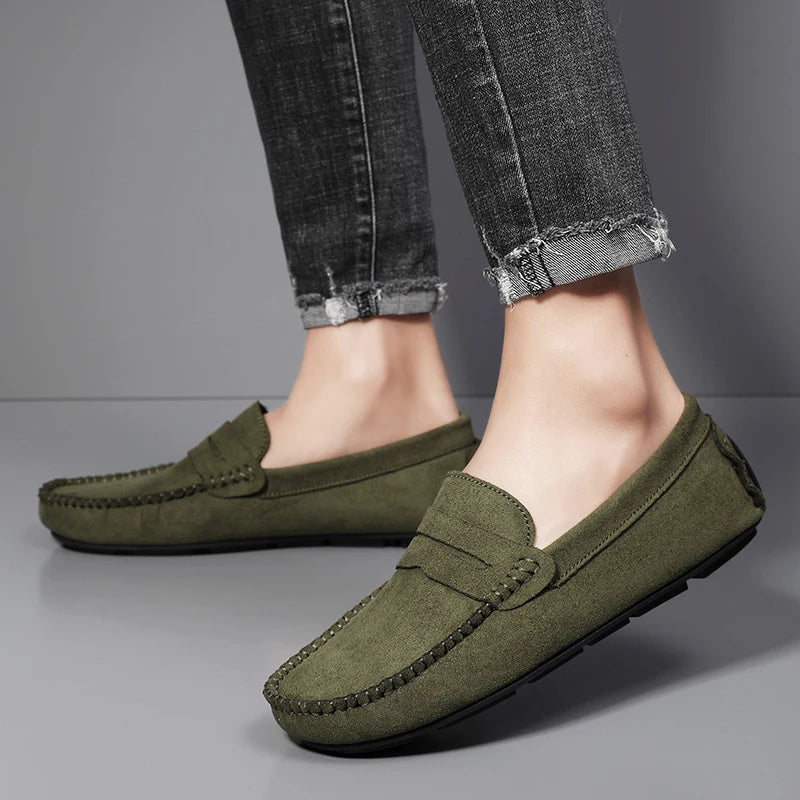 Chaussures mocassins verts daim homme confortables