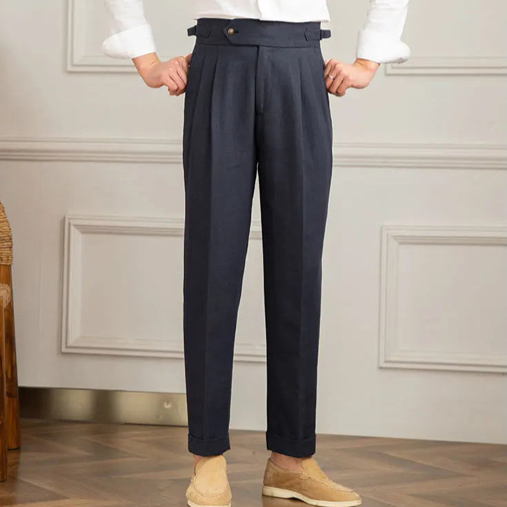Pantalon BEAUMONT bleu marine en lin et coton, tombé impeccable, double plis et tombé impeccable