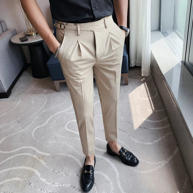 Pantalon DRAYTON beige élégant, pli marqué et coupe habillée décontractée