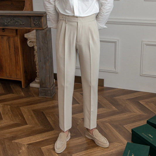 Pantalon élégant Léandre en coton et polyester, beige, coupe droite, poches discrètes et plis doubles