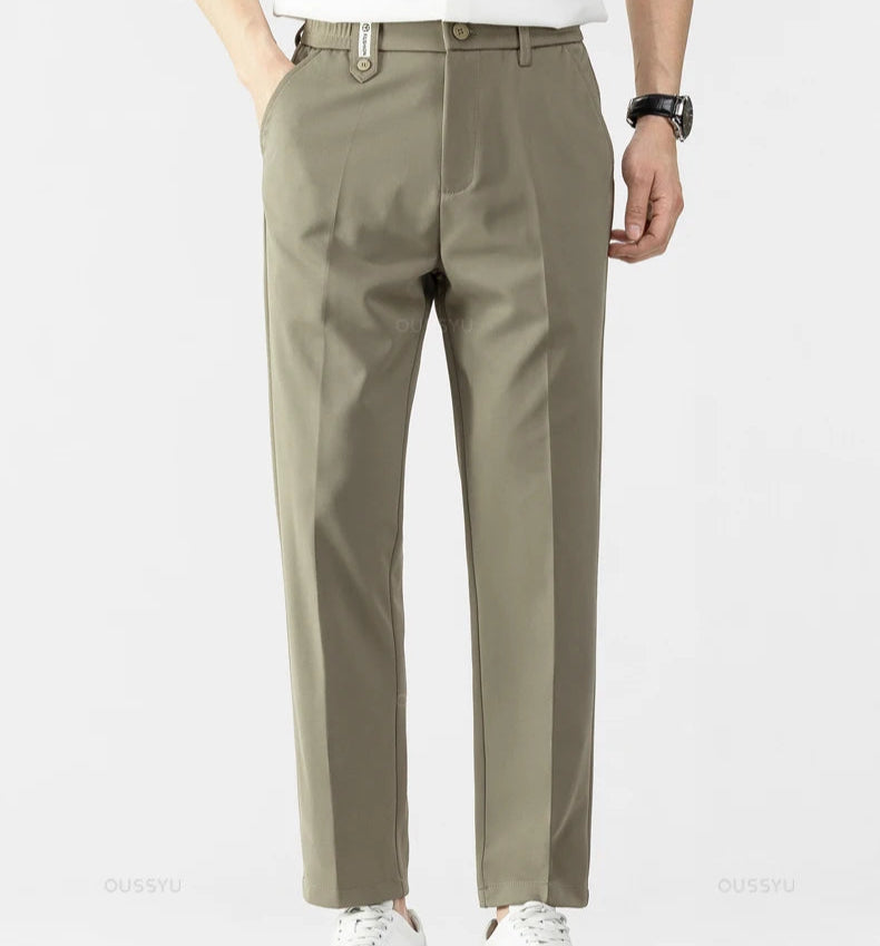 Pantalon VAUBERT en kaki – Coupe fluide et matière extencible pour une aisance absolue
