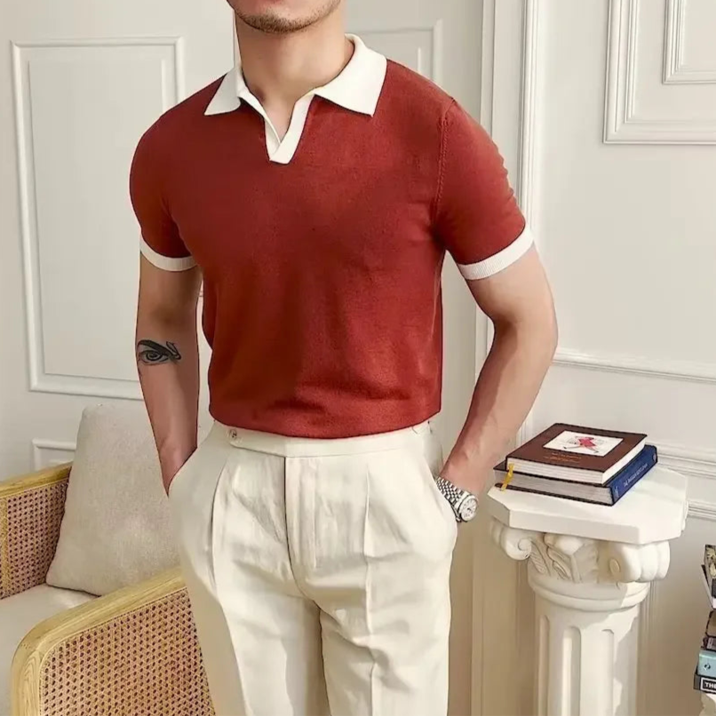 Polo slim marron à col blanc pour homme, look old money