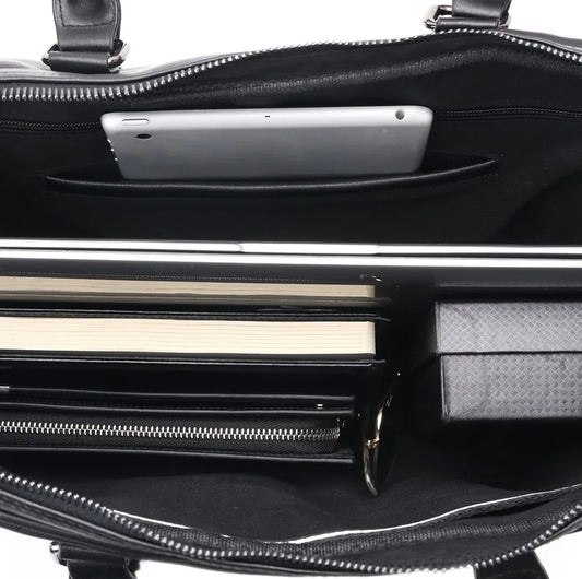 Sac business en cuir noir avec organisation intelligente, idéal pour ordinateur et documents