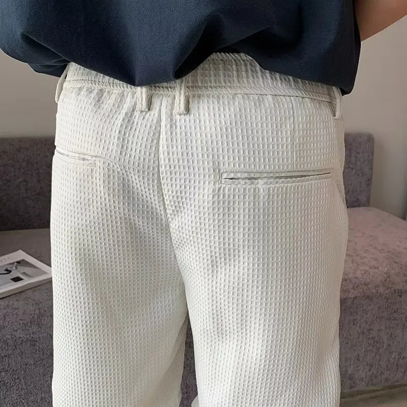 Short BASIL homme blanc cassé – Short habillé en tissu gaufré léger, coupe droite chic et naturelle, inspiration estivale Old Money