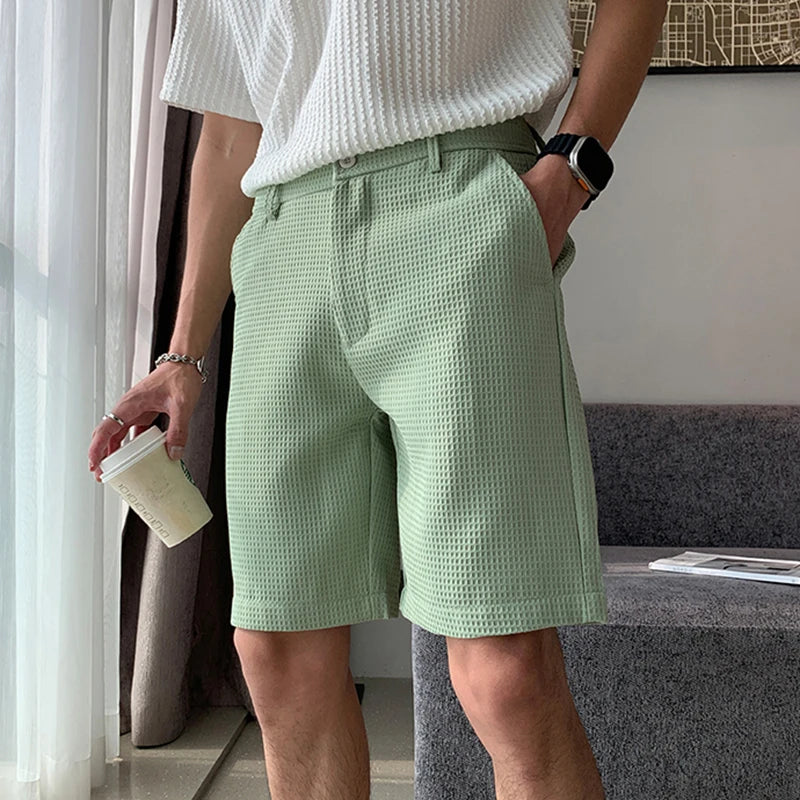 Short BASIL homme vert clair – Coupe droite élégante, matière gaufrée respirante, style vintage italien raffiné pour l’été