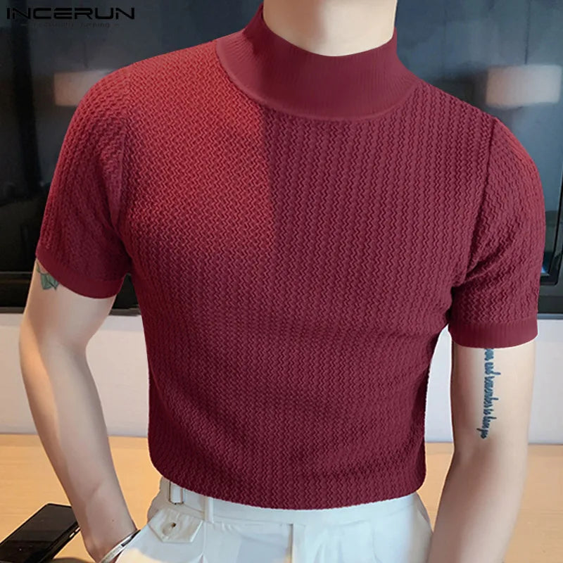 Pull ajusté en coton bordeaux, élégant et confortable pour homme