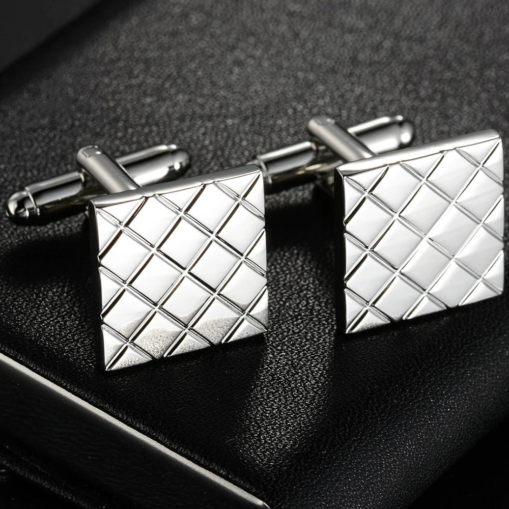 Boutons de manchette carrés en acier poli, design sobre et intemporel, quadriller soigneusement, idéal pour un look professionnel 