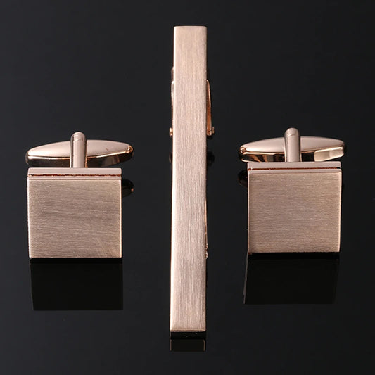 Ensemble boutons de manchette carrés en or rose et pince à cravate, style old money et raffiné