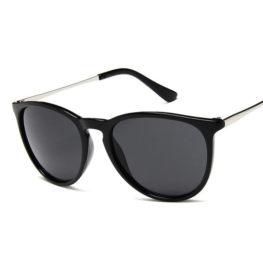 Lunettes PIETRO œil de chat avec verres miroir et monture métallique et noir, protection UV400, style rétro et tendance, lunettes unisexes, parfaites pour l’été