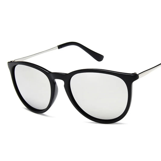Lunettes PIETRO avec monture métallique et verres miroir, protection UV400, style rétro vintage, lunettes unisexes parfaites pour le soleil et les activités extérieures”