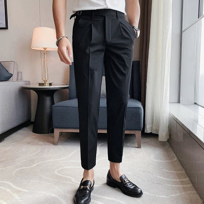 Pantalon slim noir DRAYTON avec pli impeccable et coupe courte