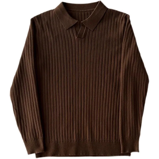 Polo rayé marron, inspiré du style old money, Un essentiel du dressing masculin.
