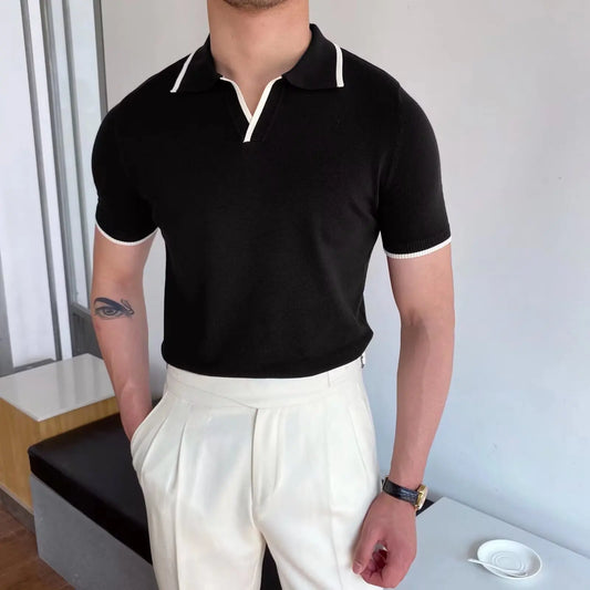 Polo noir slim fit en laine pour homme, confort et élégance à l’anglaise, coupe ajustée et style raffiné.
