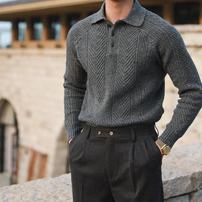 Pull LUCIAN gris texturé en laine avec col boutonné pour une allure élégante et un confort optimal tout au long de la journée
