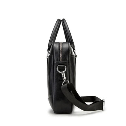Porte-documents de profil en cuir noir haut de gamme, accessoire sophistiqué pour hommes d’affaires