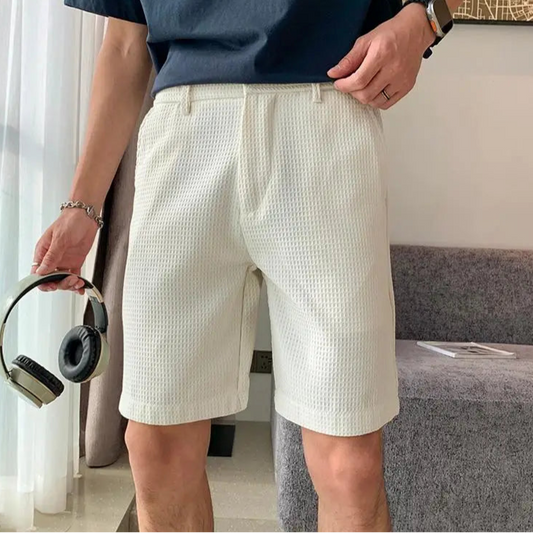 Short BASIL homme blanc cassé – Short habillé en tissu gaufré léger, coupe droite chic et naturelle, inspiration estivale Old Money